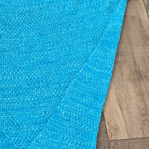 Mermaid Knitted Tail Blanket - Picture 8 of 9